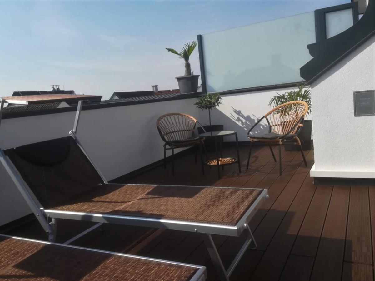 Penthouse Griemann 2 Fuer Max 4 Personen Mit Eigener Grosser Dachterrasse Zum Relaxen! Illmitz Buitenkant foto