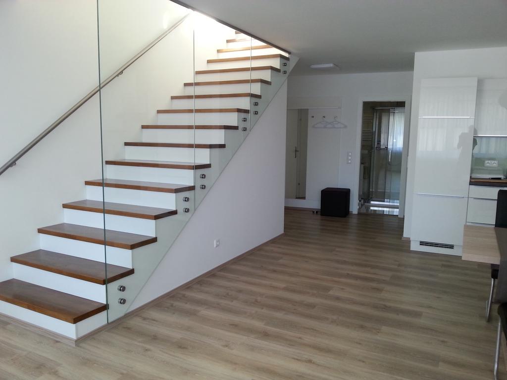 Penthouse Griemann 2 Fuer Max 4 Personen Mit Eigener Grosser Dachterrasse Zum Relaxen! Illmitz Buitenkant foto
