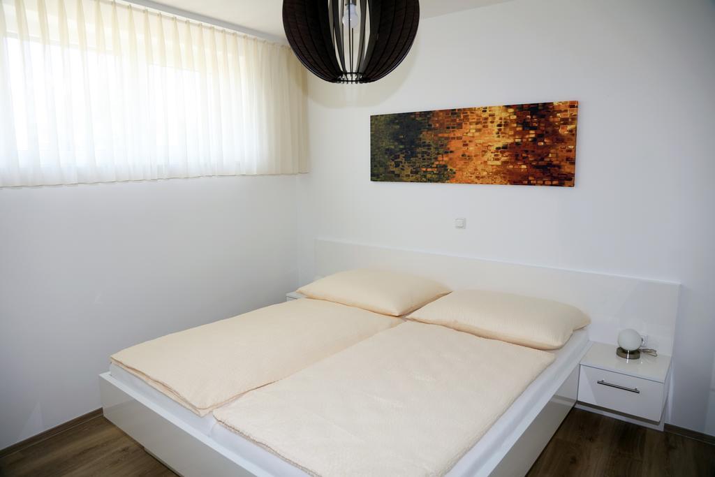 Penthouse Griemann 2 Fuer Max 4 Personen Mit Eigener Grosser Dachterrasse Zum Relaxen! Illmitz Buitenkant foto