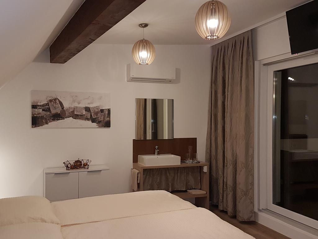 Penthouse Griemann 2 Fuer Max 4 Personen Mit Eigener Grosser Dachterrasse Zum Relaxen! Illmitz Buitenkant foto