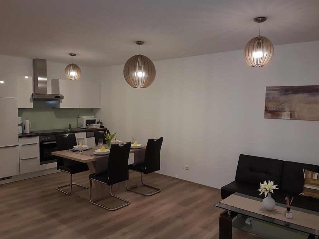Penthouse Griemann 2 Fuer Max 4 Personen Mit Eigener Grosser Dachterrasse Zum Relaxen! Illmitz Buitenkant foto